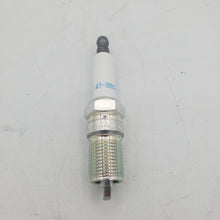 Load image into Gallery viewer, AC Delco Spark Plug 41-993
