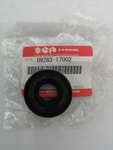 Load image into Gallery viewer, Suzuki Oil Seal (17x40x7) 09283-17002
